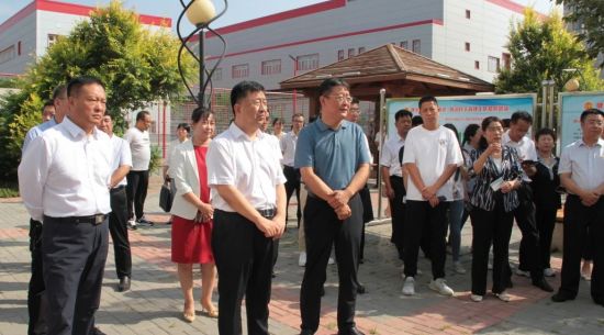 稀土高新區(qū)工會大力推動“ 五三三”工作機制，全面提升廠務公開民主管理工作提質(zhì)增效